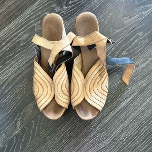 Free people Orion clogs